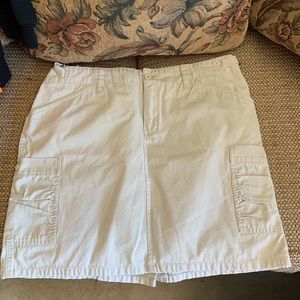 Ladies Old Navy kahki mini skirt